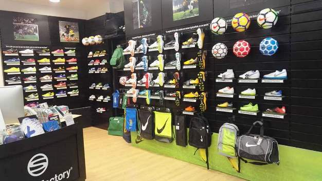 Vegetación Consultar legal Soccerfactory impulsa alianzas estratégicas con pequeñas tiendas de fútbol  - CMD Sport