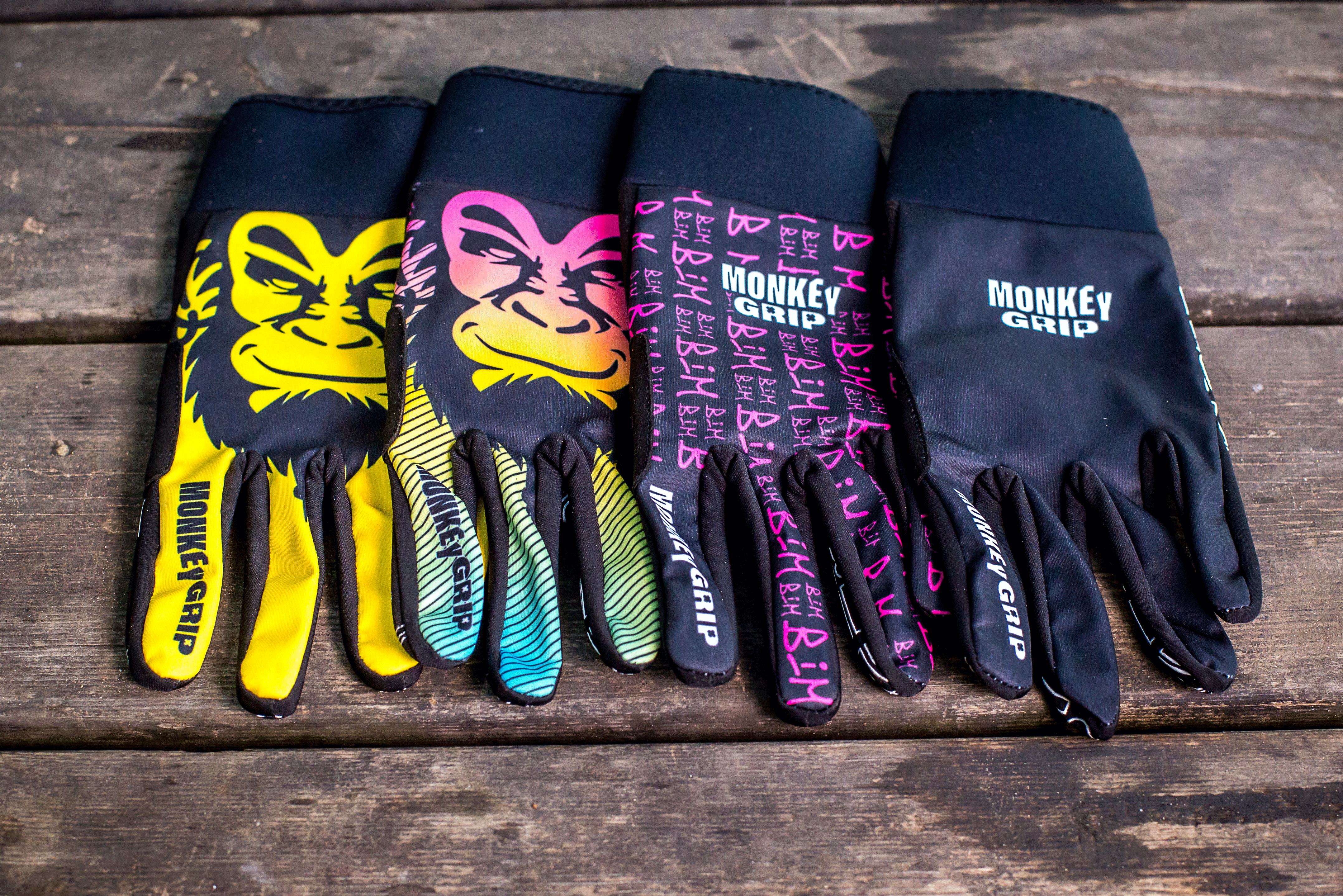 Echa un vistazo a esta selección de guantes para running de hombre