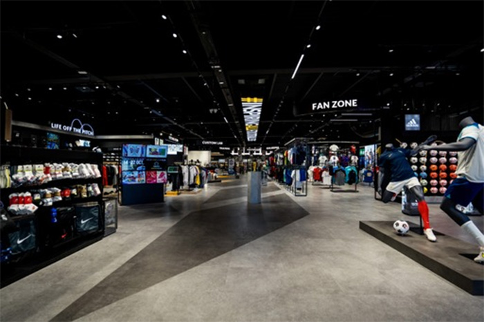 Dibuja una imagen Sin sentido fragancia Adidas inaugura en Barcelona su tienda más grande en España - CMD Sport